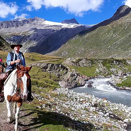 Der Ortnerhof - & Reiterhof Ξενοδοχείο *
